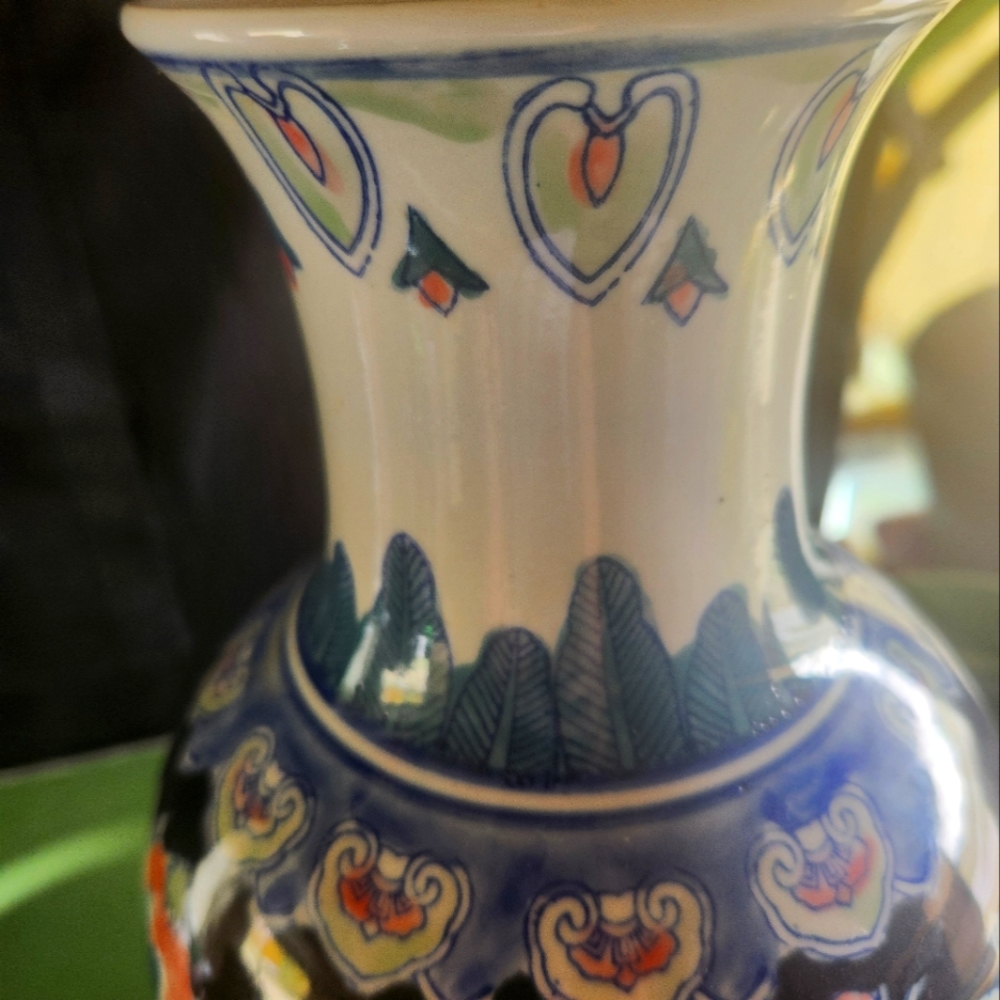 Floral vase